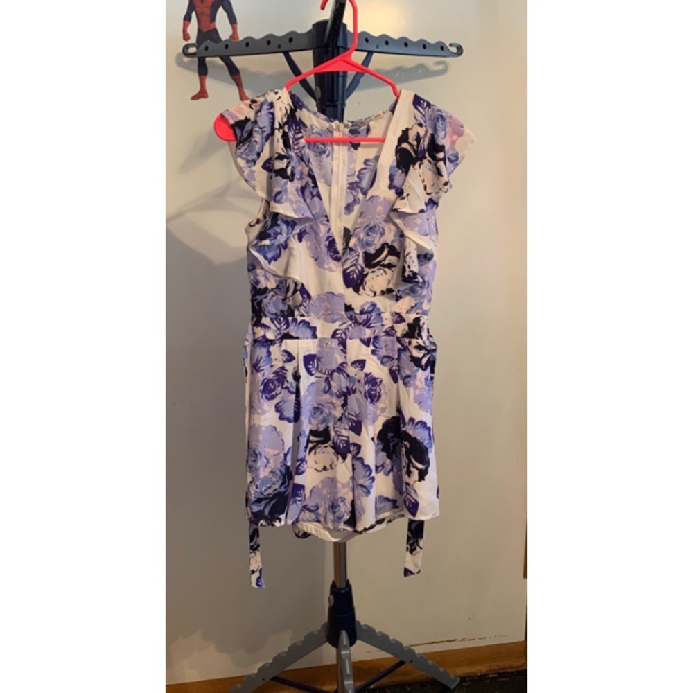 Charlotte Russe Woman’s M Romper